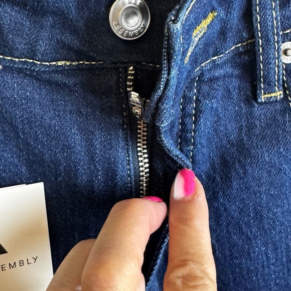 NWT Free Assembly Denim jeans the full wide straight size 10 short - Picture 4 of 8